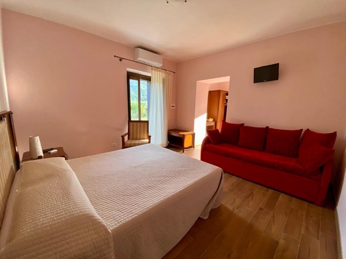 La Porta Delle Gole Hotel Motta Camastra Ngoại thất bức ảnh