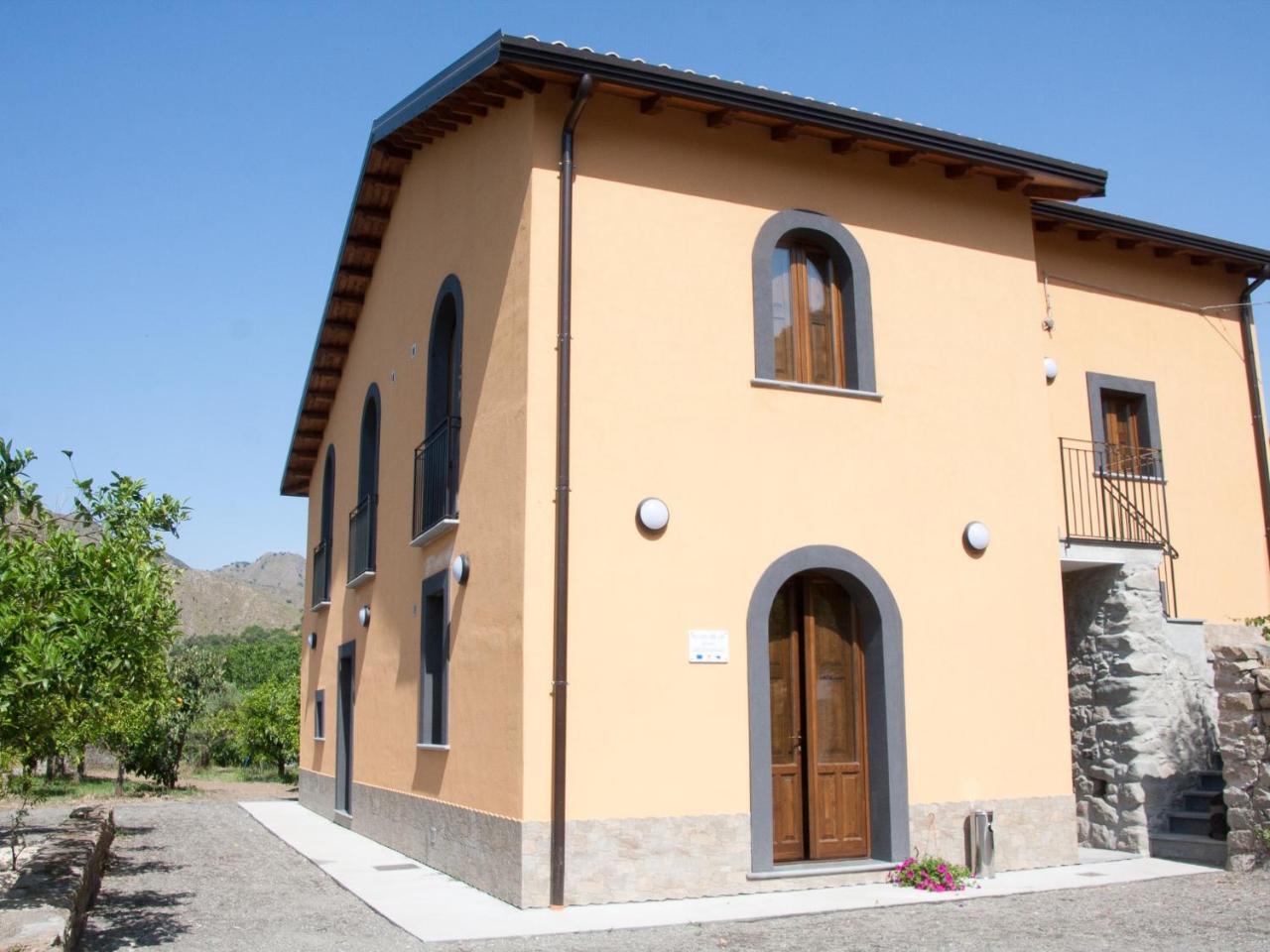 La Porta Delle Gole Hotel Motta Camastra Ngoại thất bức ảnh